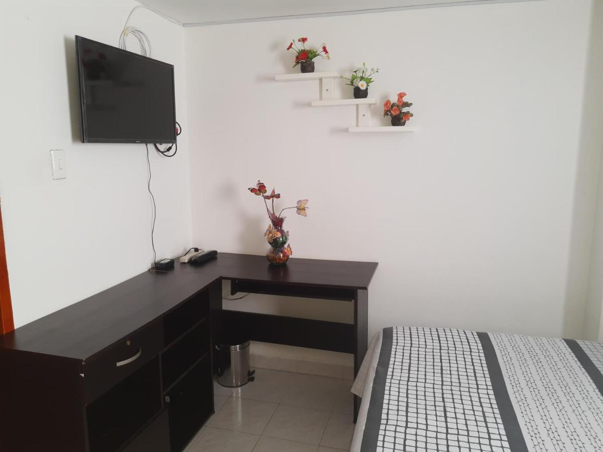 Hostal Dante San Gil Esterno foto