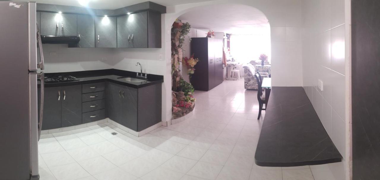 Hostal Dante San Gil Esterno foto
