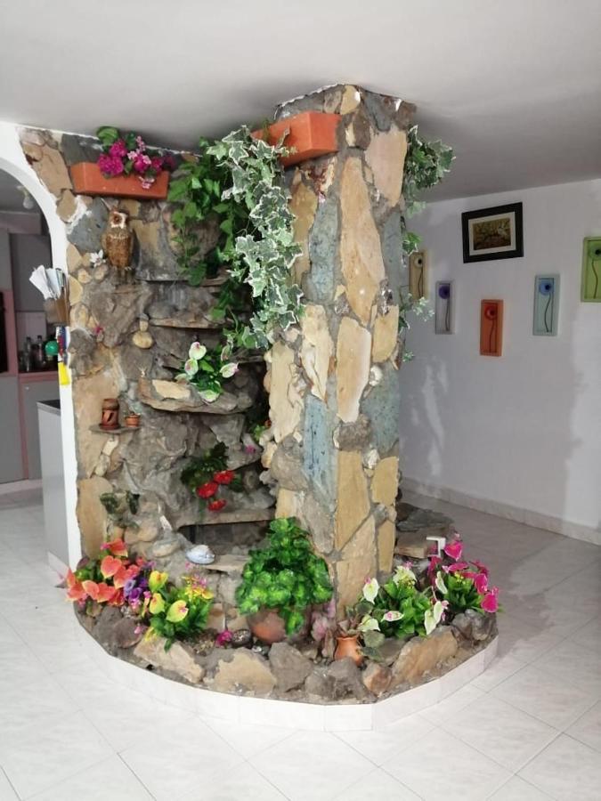 Hostal Dante San Gil Esterno foto