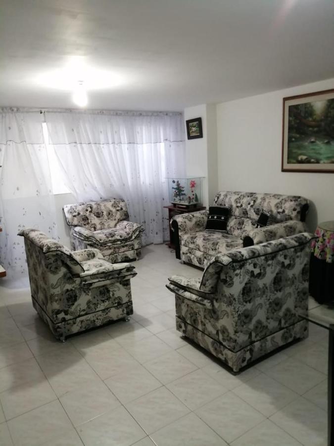 Hostal Dante San Gil Esterno foto