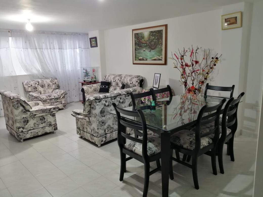 Hostal Dante San Gil Esterno foto